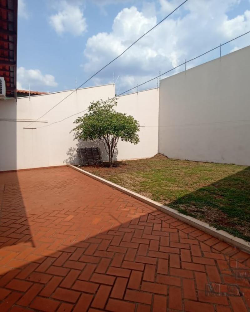 VENDA CASA NA Jardim Monte Carlo em Assis