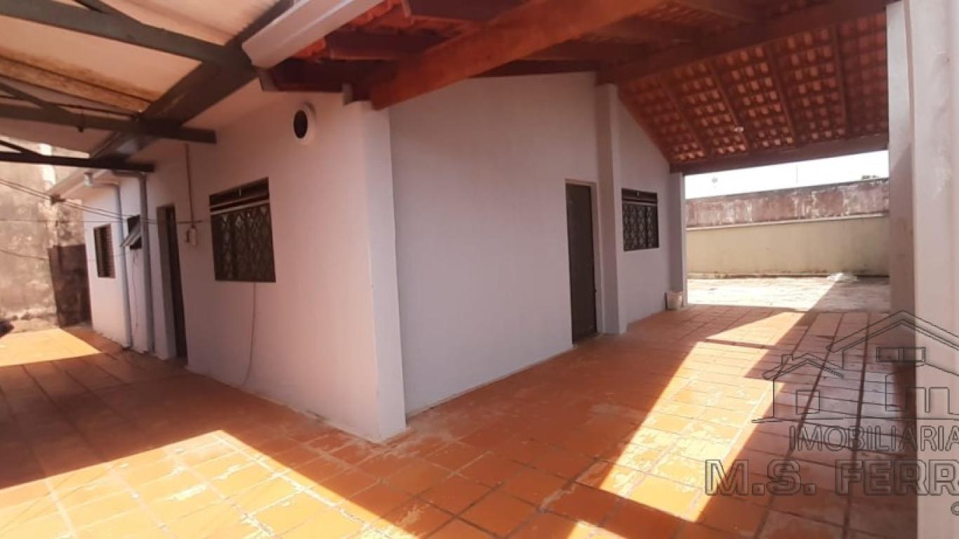 CASA NA Vila Rodrigues em Assis