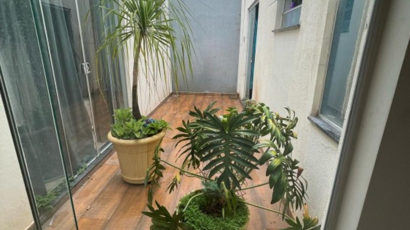 CASA NA Jardim Morumbi em Assis