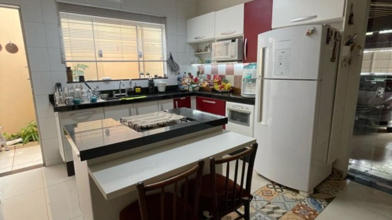 CASA NA Jardim Morumbi em Assis
