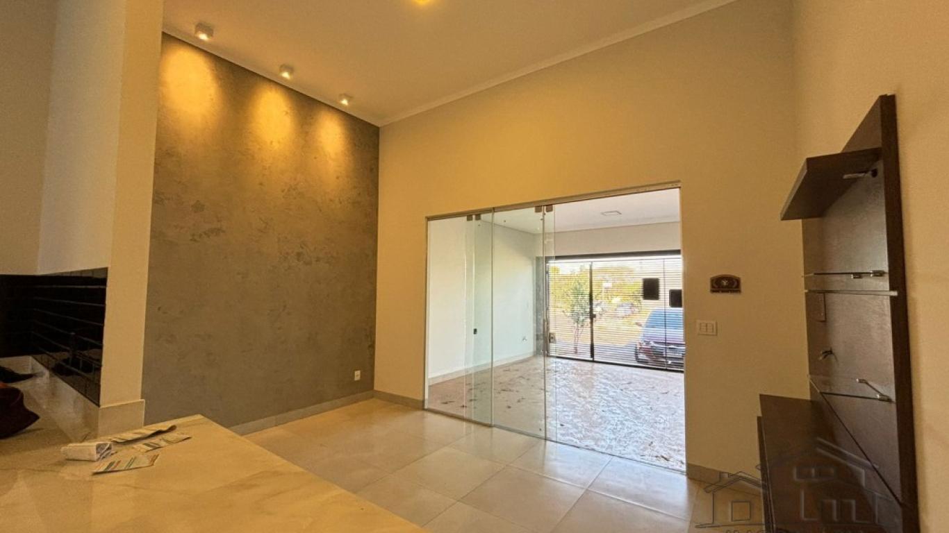 CASA NO RESIDENCIAL AQUARIUS em Assis