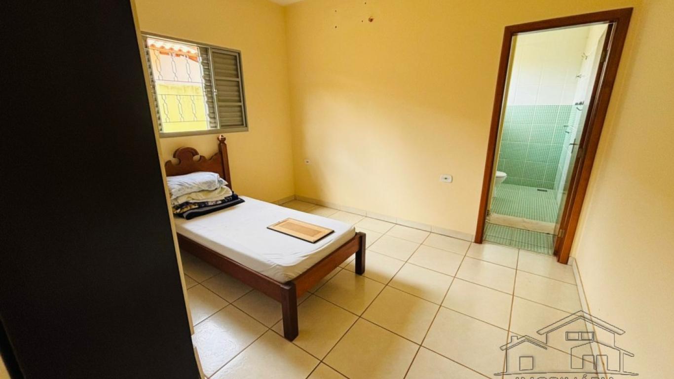 CASA NO Jardim Canadá em Assis