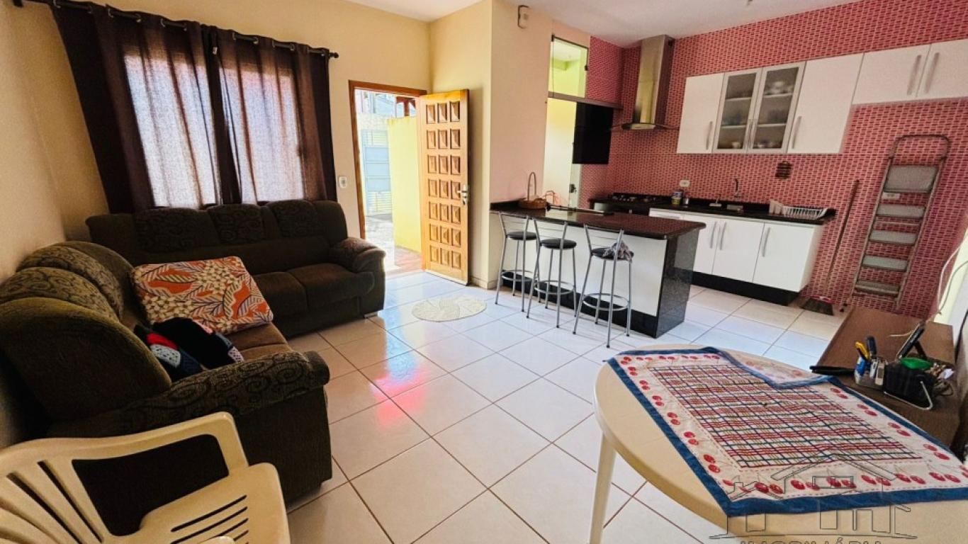 CASA NO Jardim Canadá em Assis