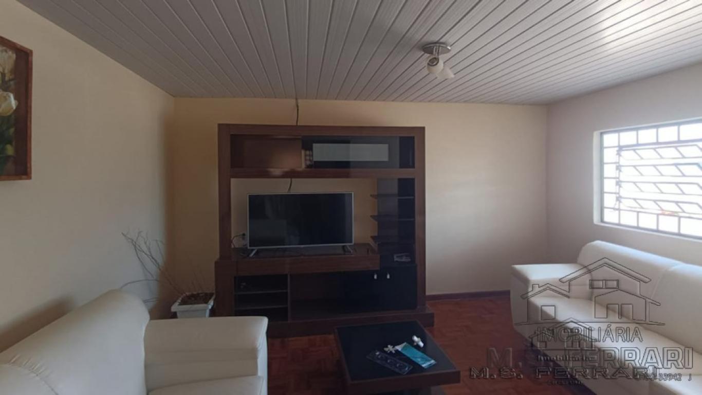 CASA NA VILA OURO VERDE em Assis