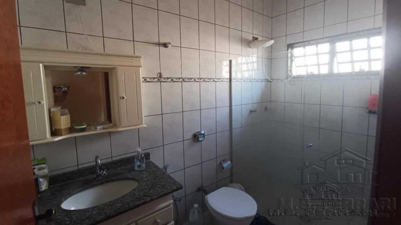 CASA NA VILA OURO VERDE em Assis