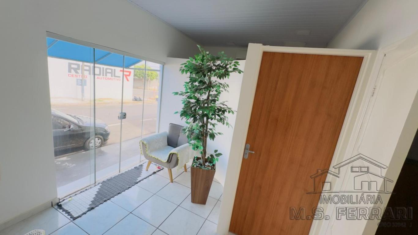 CASA NA Vila Rosangela em Assis