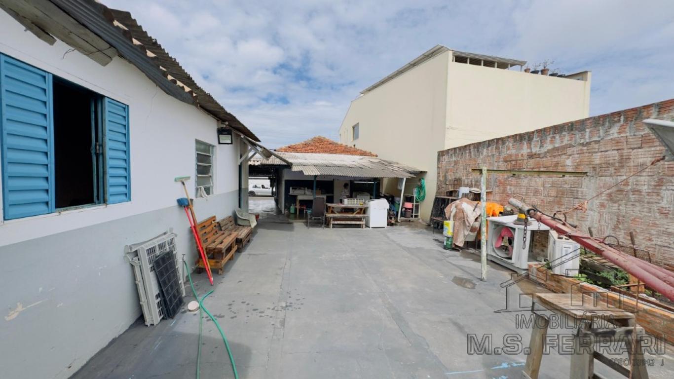 CASA NA Vila Rosangela em Assis