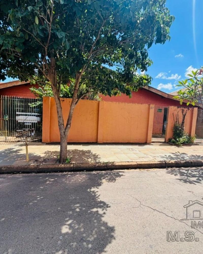 CASA NO Jardim Europa em Assis