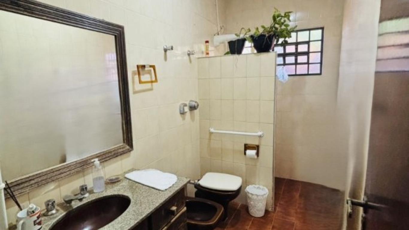 CASA NO Jardim Europa em Assis