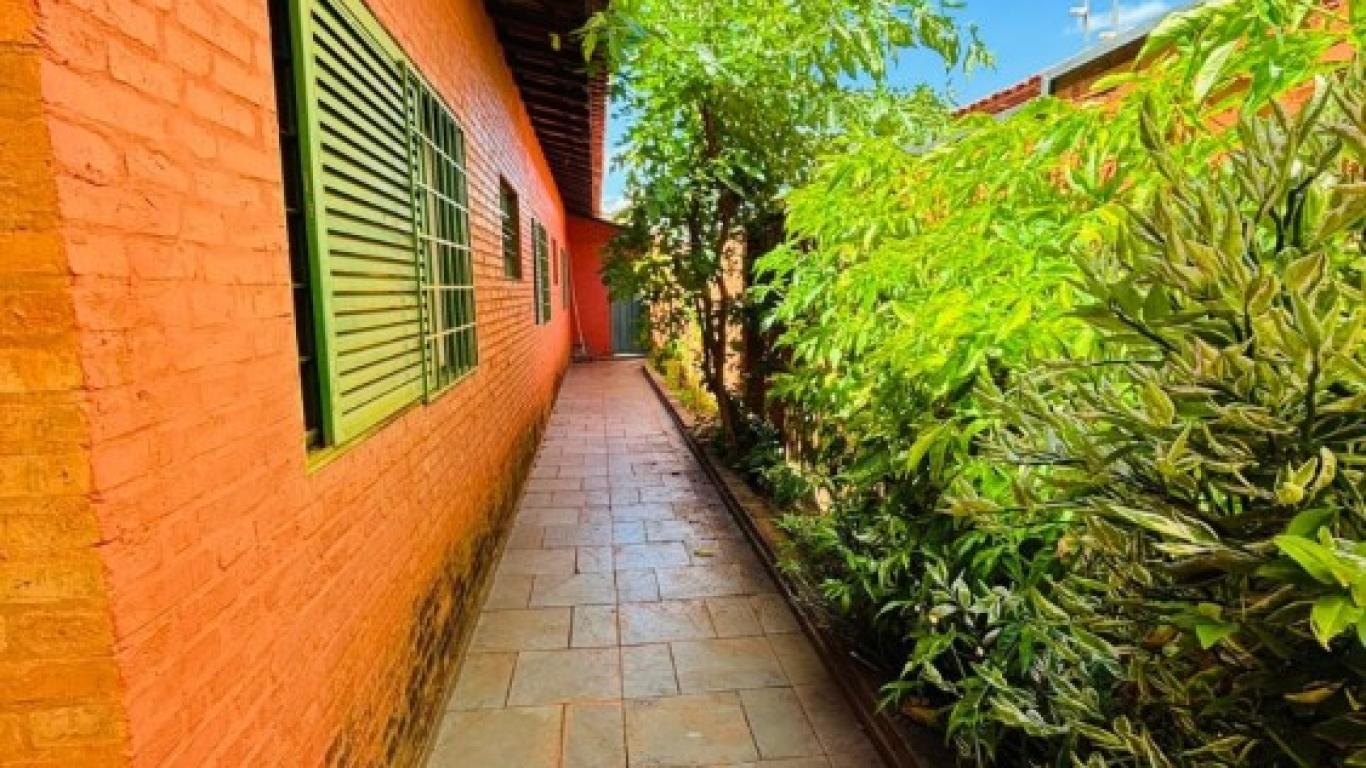 CASA NO Jardim Europa em Assis