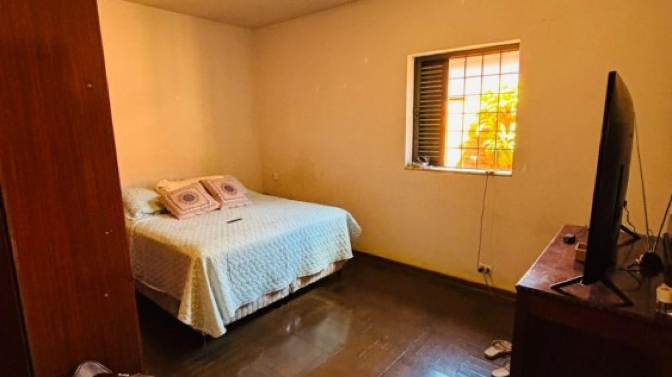 CASA NO Jardim Europa em Assis