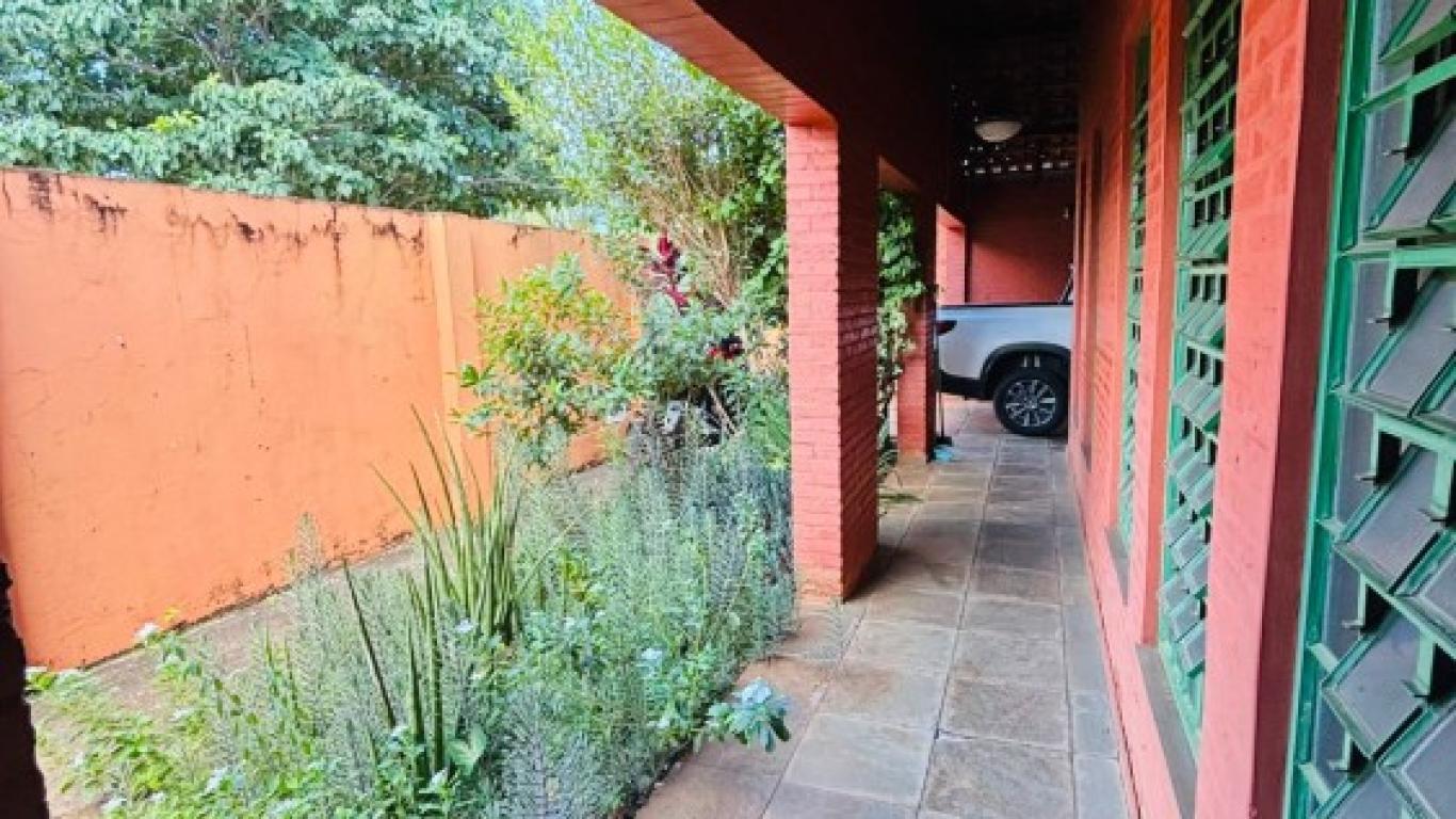 CASA NO Jardim Europa em Assis