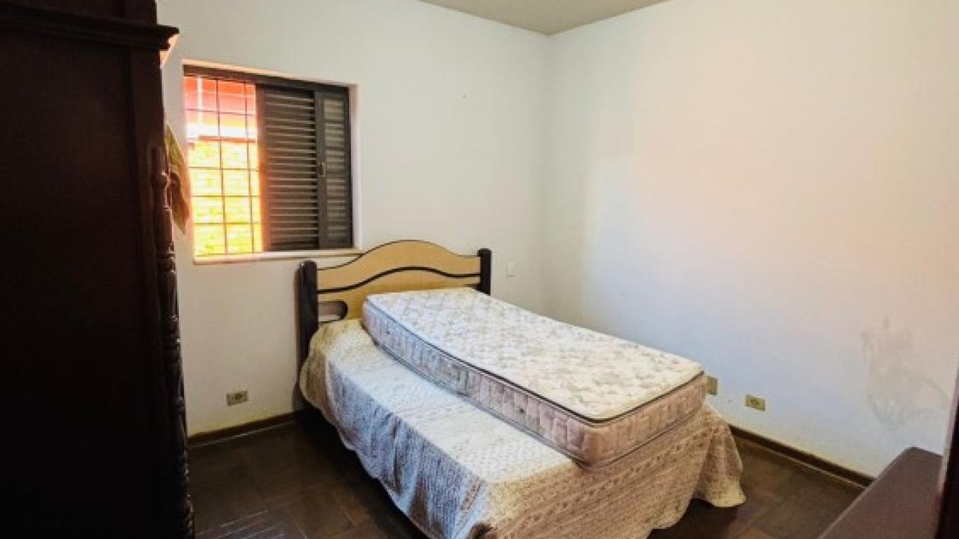 CASA NO Jardim Europa em Assis
