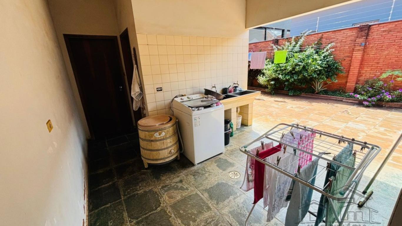 CASA NO Jardim Europa em Assis