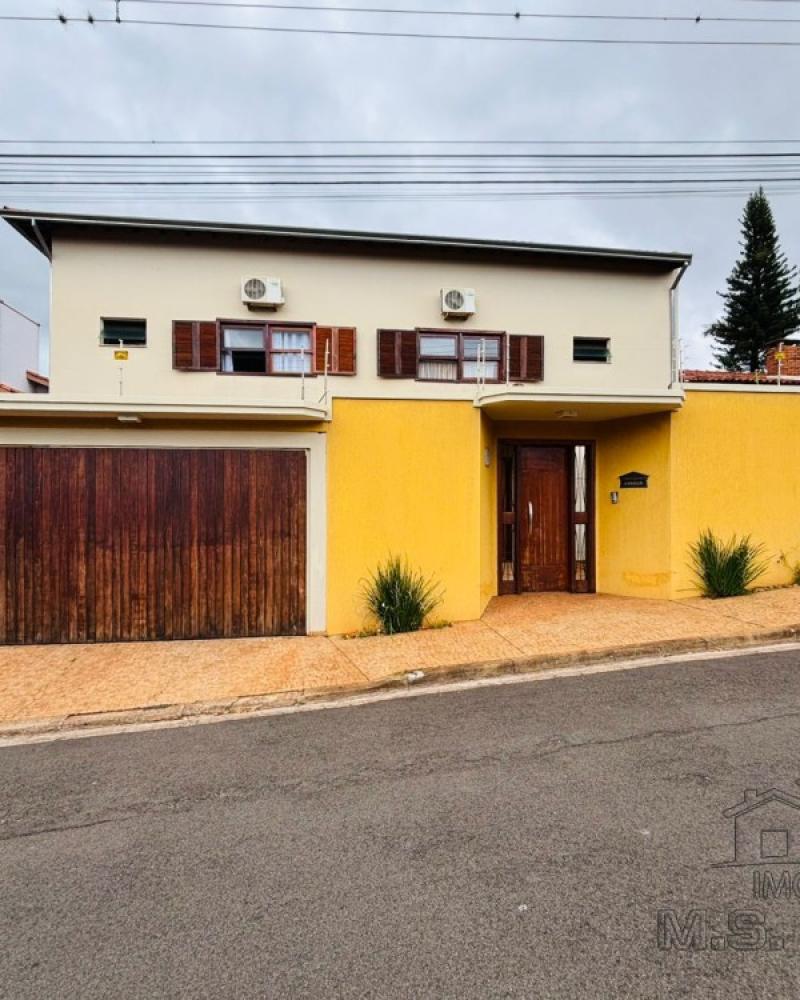 CASA NO Jardim Europa em Assis