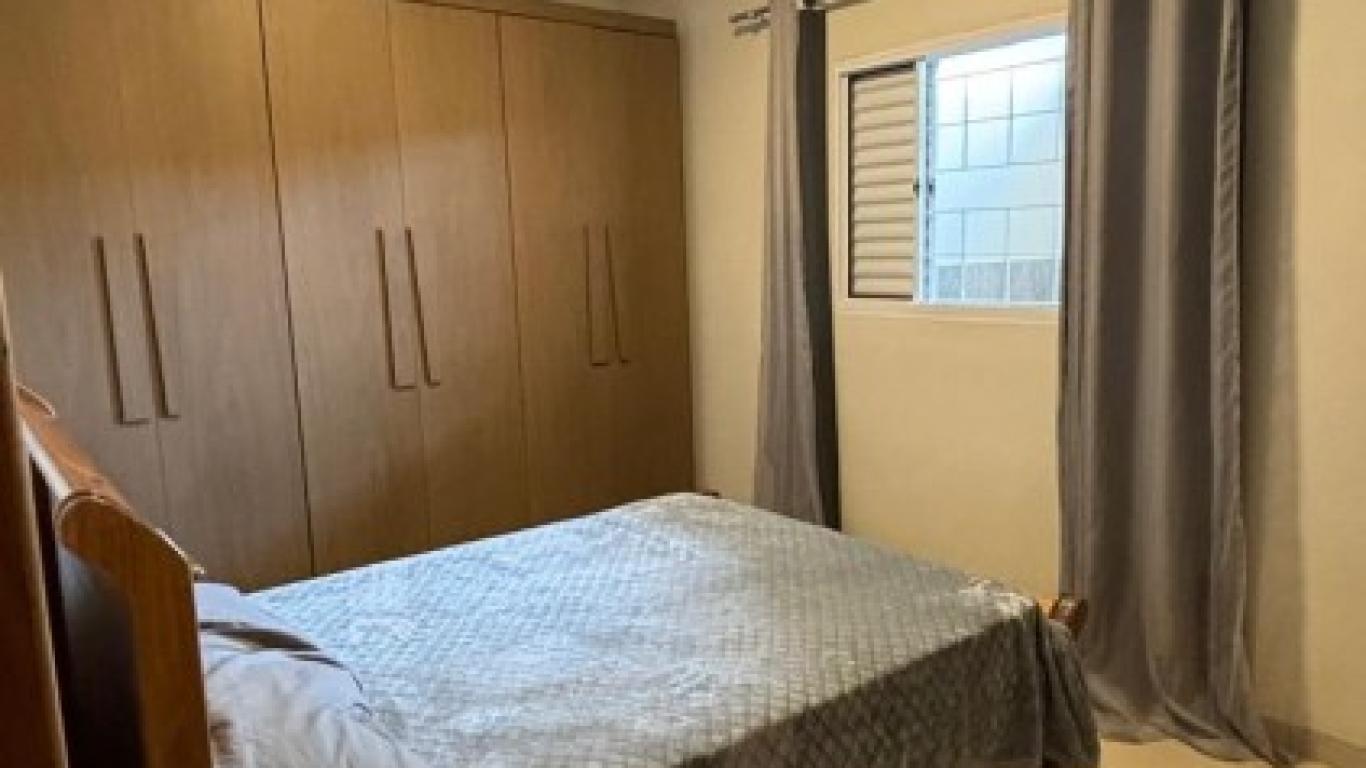 CASA NA Vila Clementina em Assis