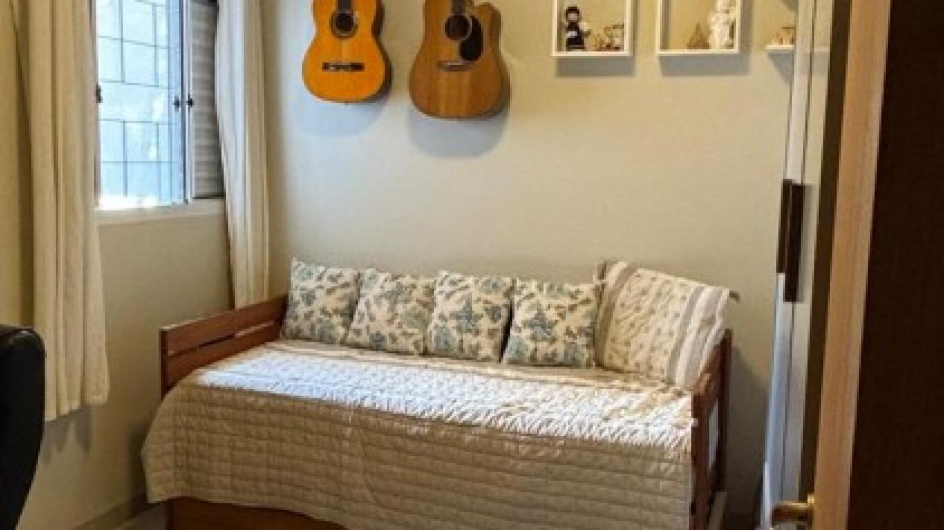 CASA NA Vila Clementina em Assis