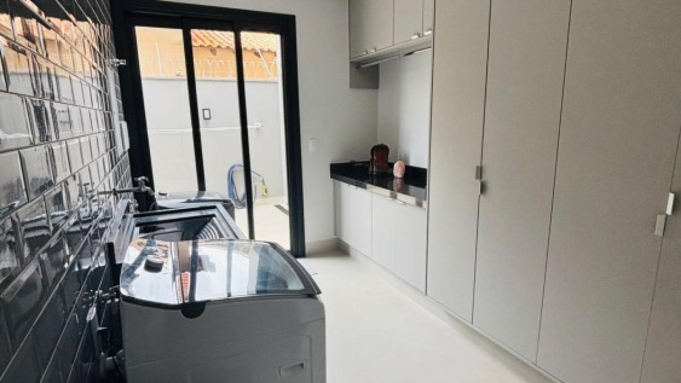 CASA NO Jardim Europa em Assis