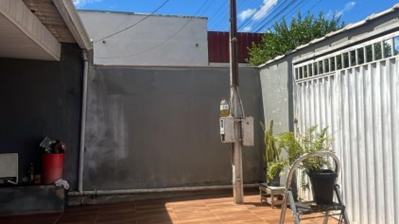 CASA NA Vila São João em Assis