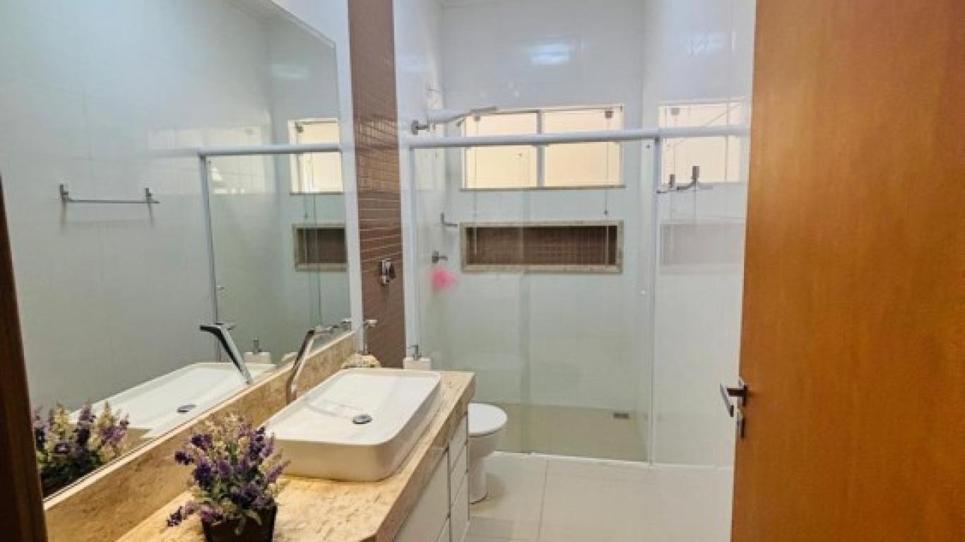 VENDE- JARDIM AEROPORTO
