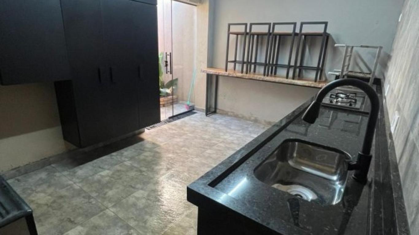 CASA NA Vila São Cristóvão em Assis