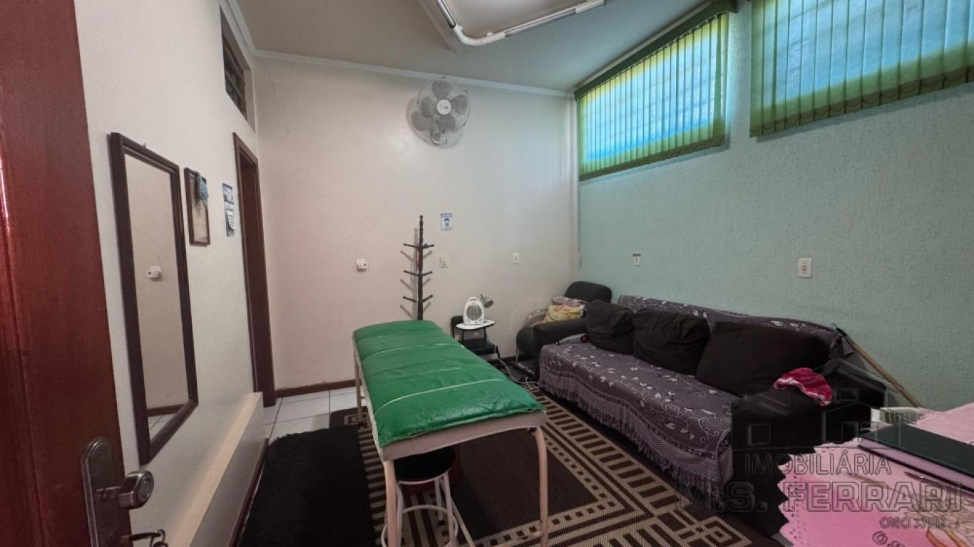 CASA NA Vila Claudia em Assis