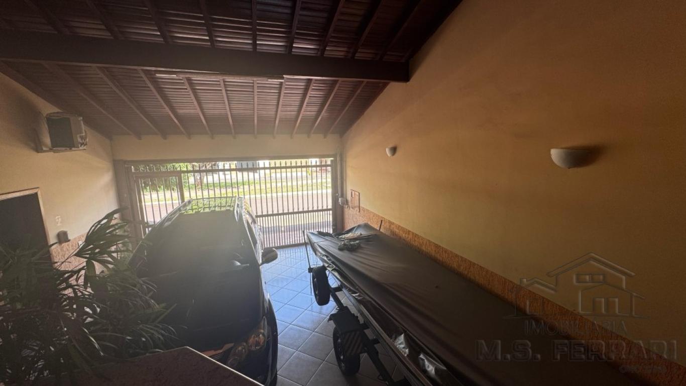 CASA NA Vila Claudia em Assis