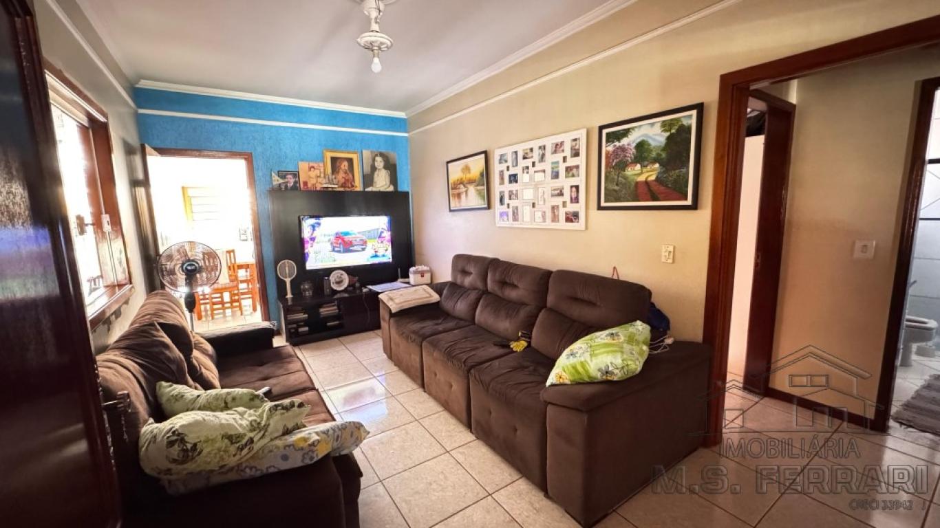 CASA NA Vila Claudia em Assis