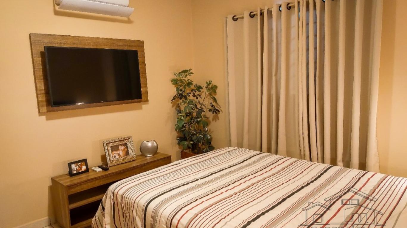 CASA NA Conjunto Habitacional Assis IV em Assis