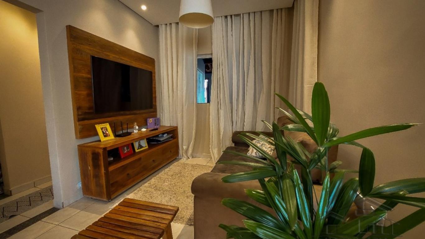 CASA NA Conjunto Habitacional Assis IV em Assis