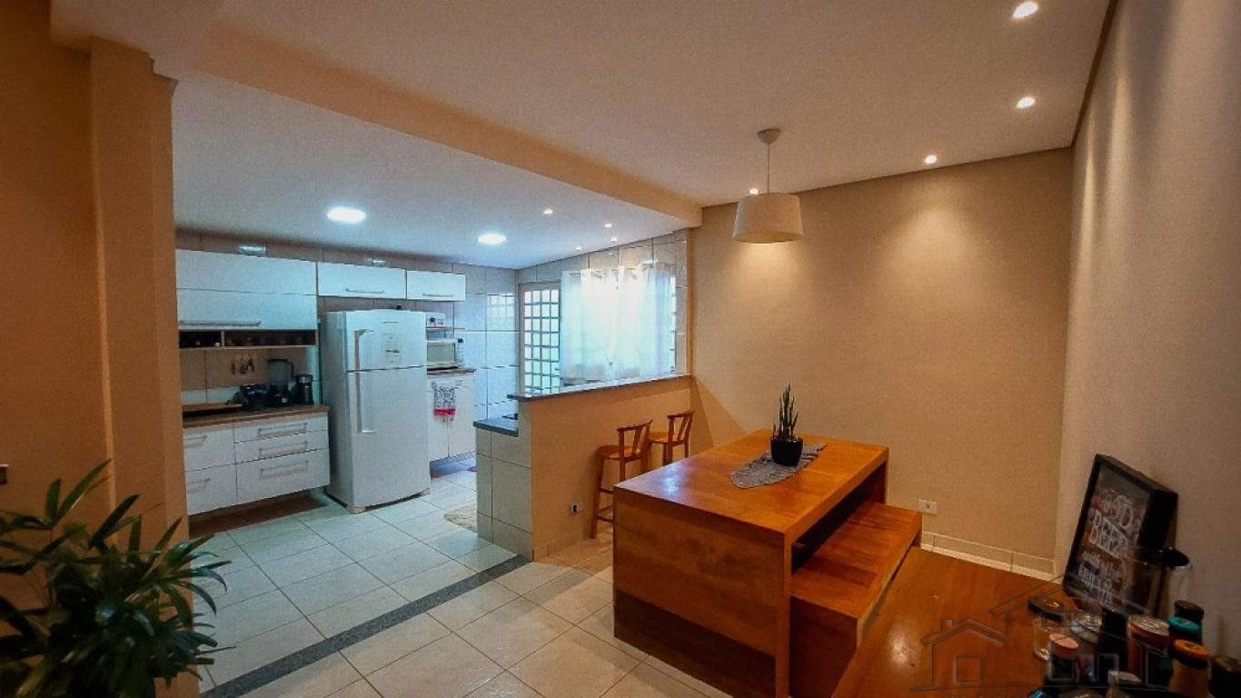 CASA NA Conjunto Habitacional Assis IV em Assis