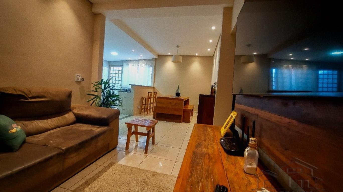 CASA NA Conjunto Habitacional Assis IV em Assis