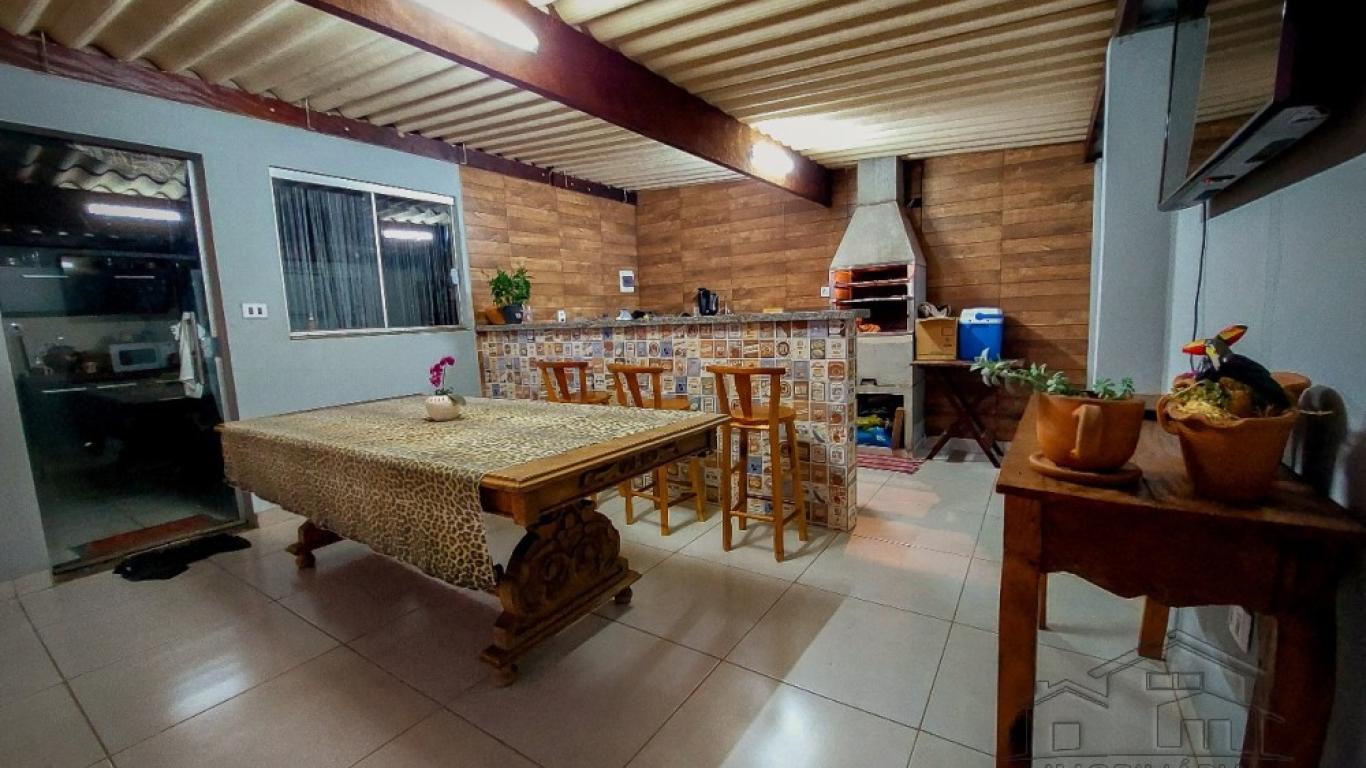 CASA NA Conjunto Habitacional Assis IV em Assis