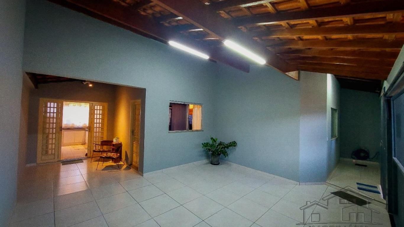 CASA NA Conjunto Habitacional Assis IV em Assis