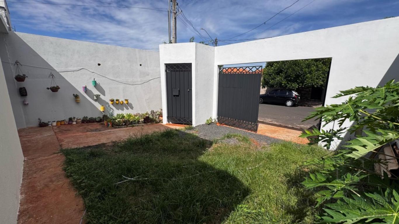 CASA NA Conjunto Habitacional São Judas Tadeu em Assis