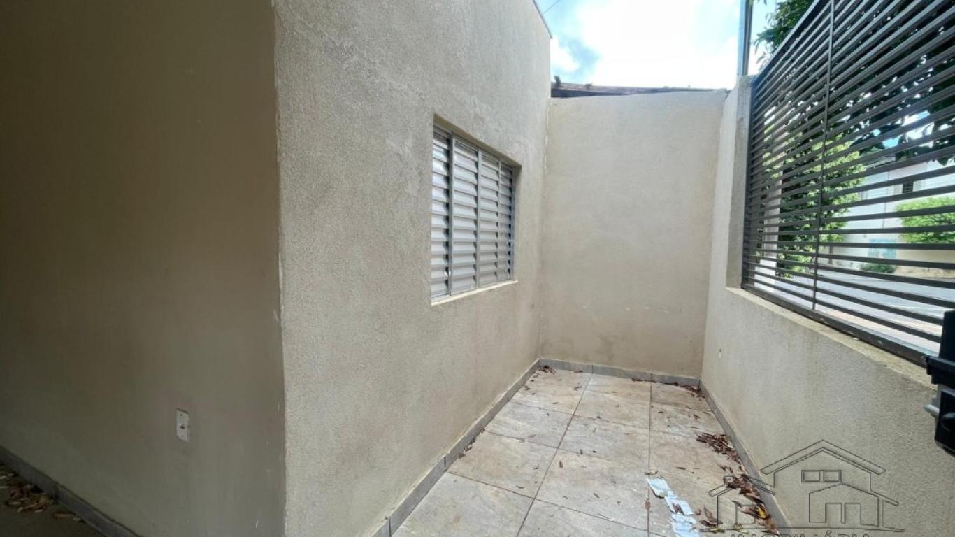 CASA NO Jardim Paulista em Assis