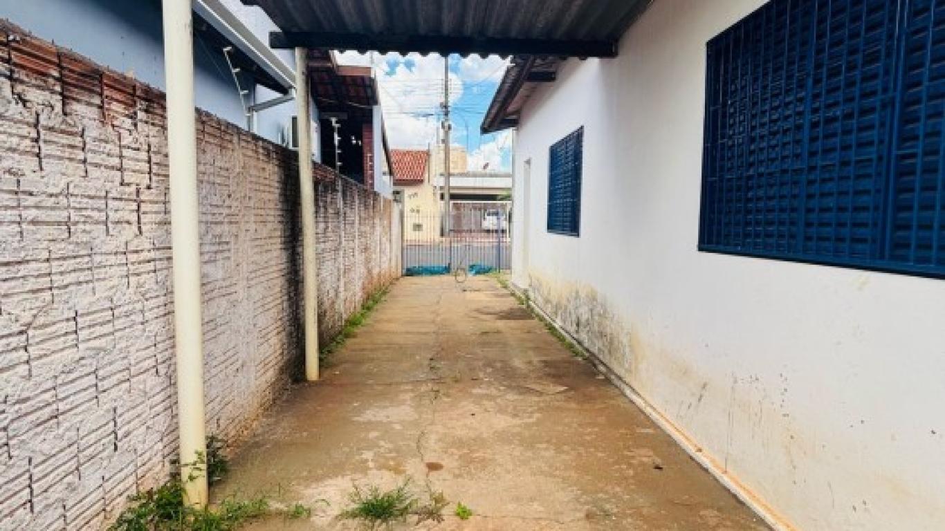 CASA NA Vila Xavier em Assis