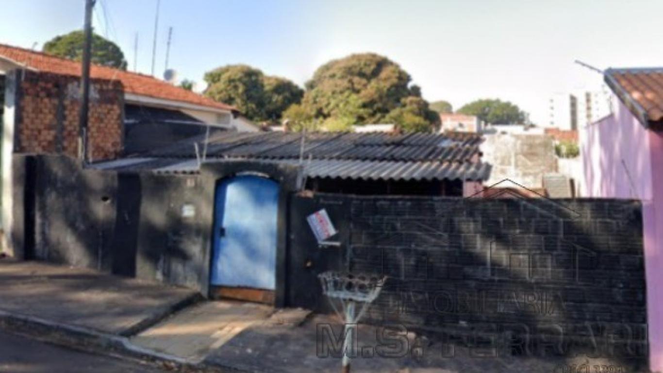 CASA NO Jardim Paulista em Assis