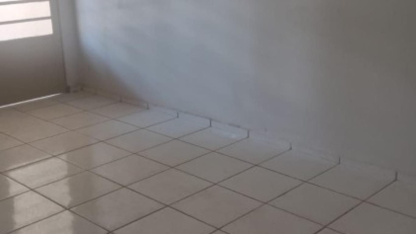 CASA NA Vila Nova Florínea em Assis