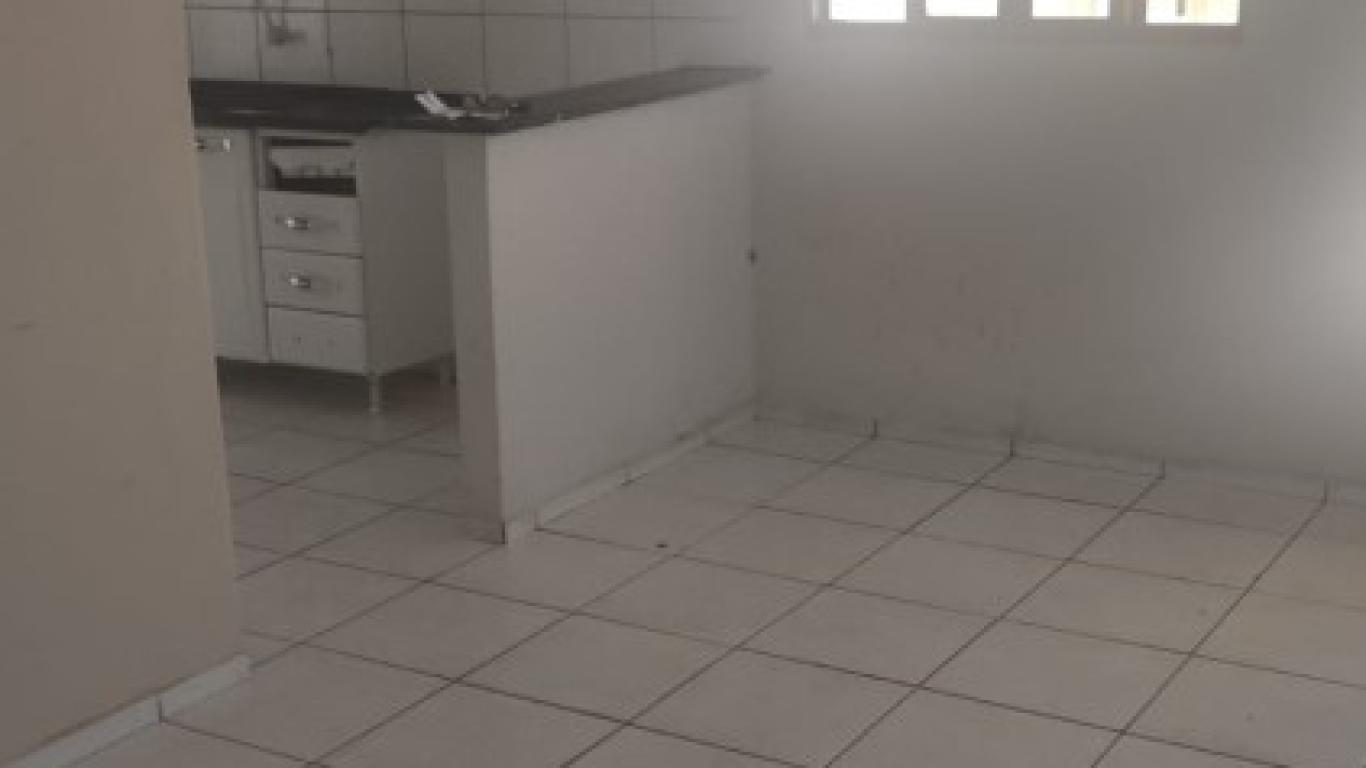 CASA NA Vila Nova Florínea em Assis