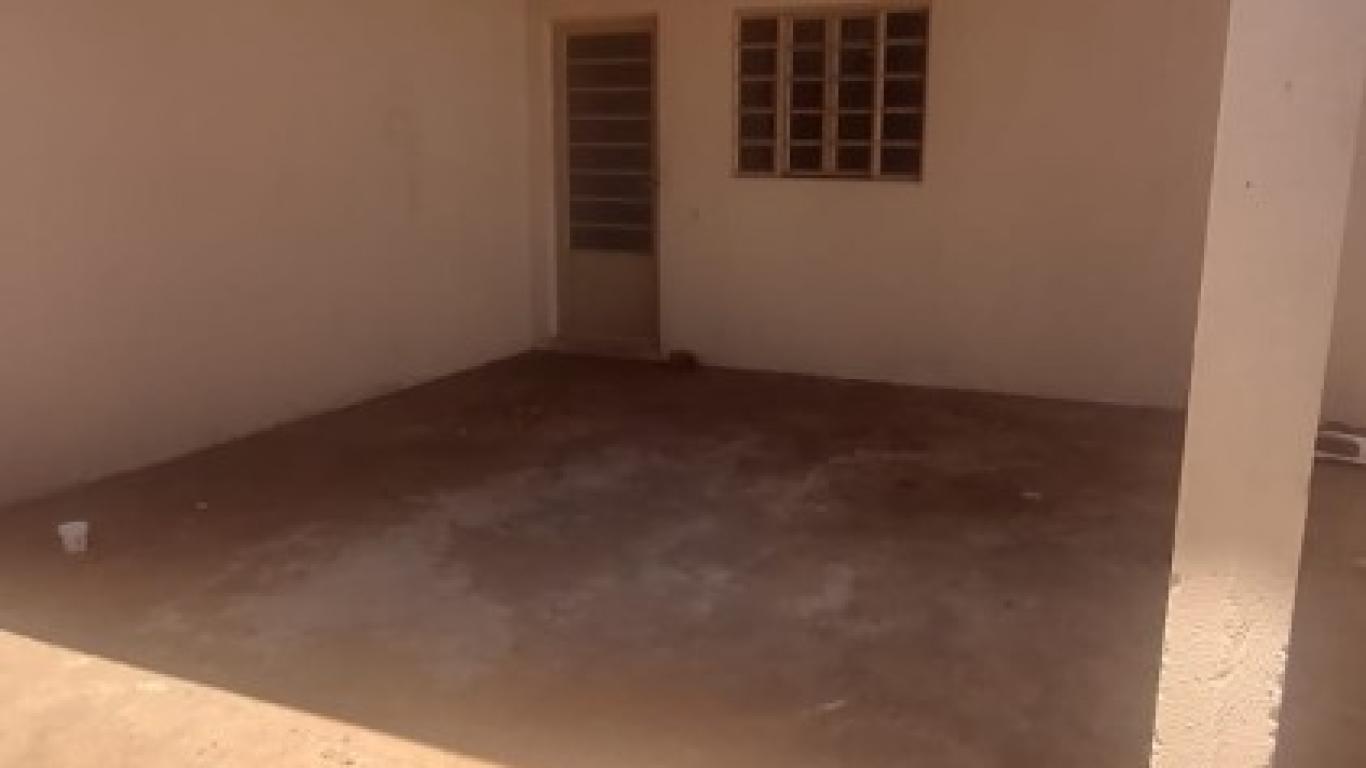 CASA NA Vila Nova Florínea em Assis