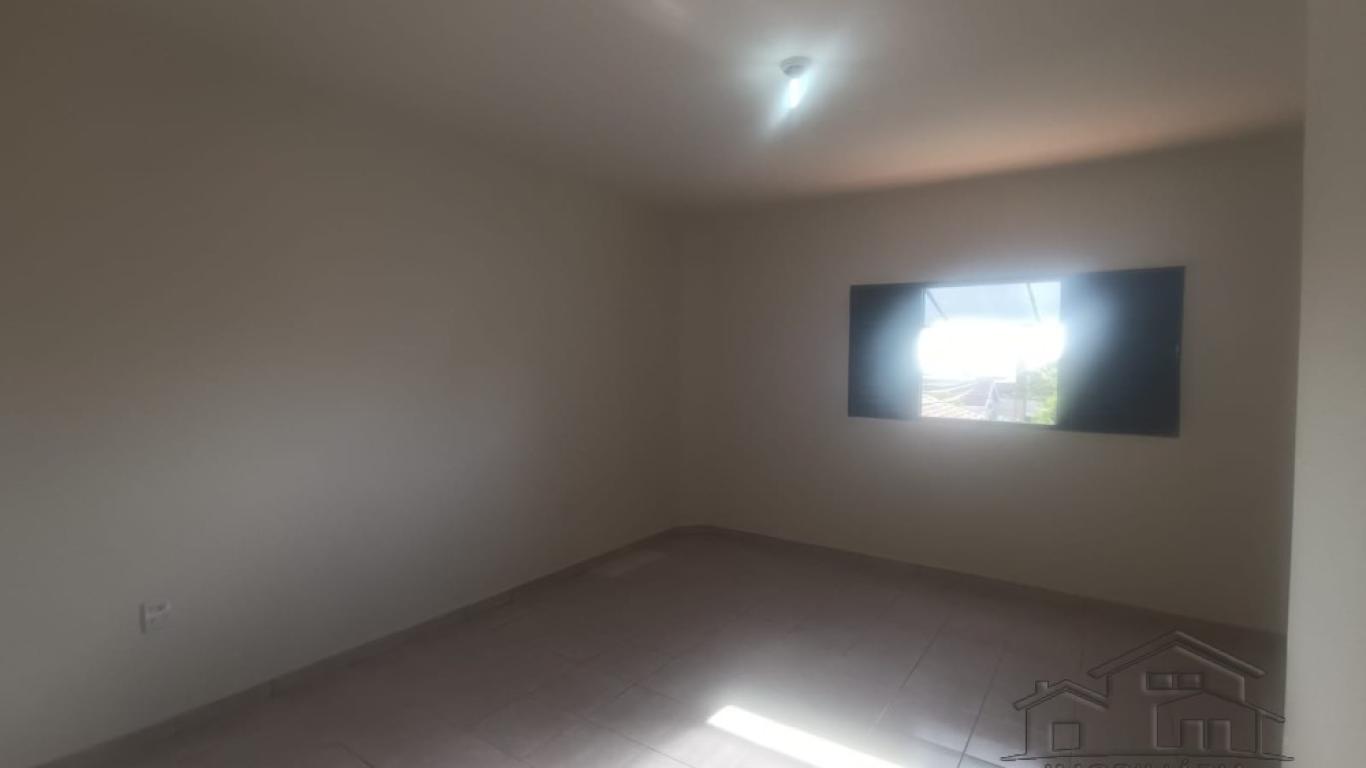 CASA NA Vila Central em Assis