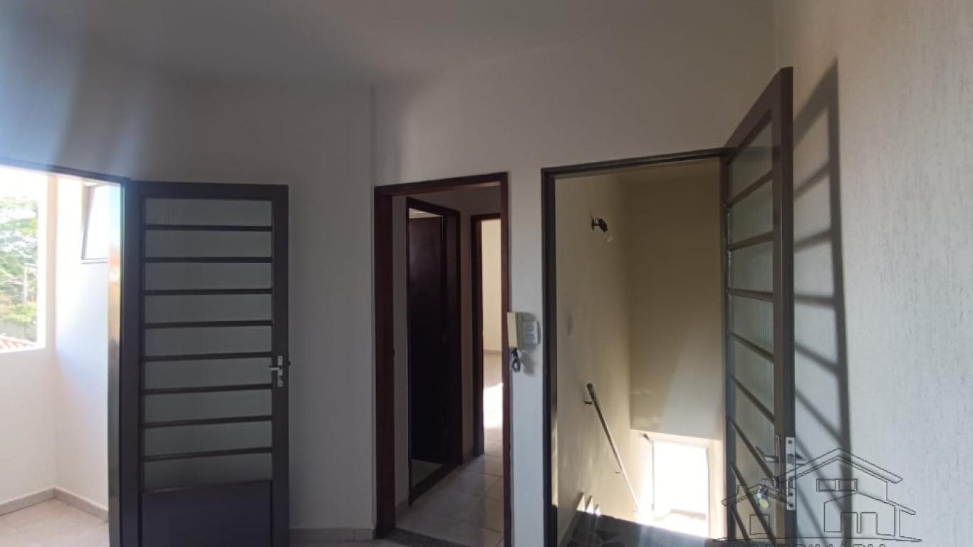 CASA NA Vila Central em Assis