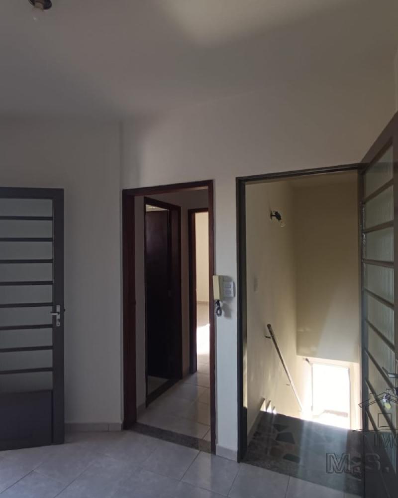 CASA NA Vila Central em Assis