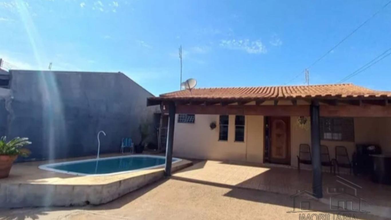 CASA NA Vila Cambuí em Assis