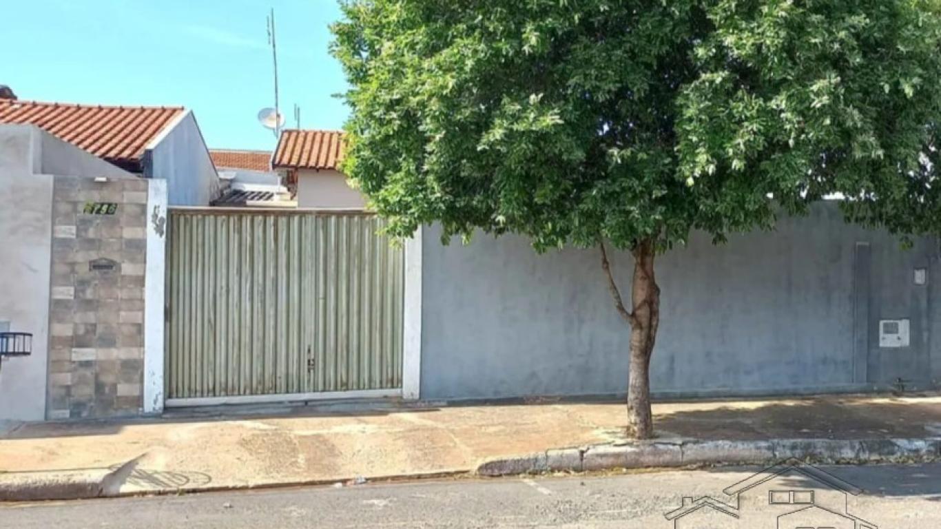 CASA NA Vila Cambuí em Assis