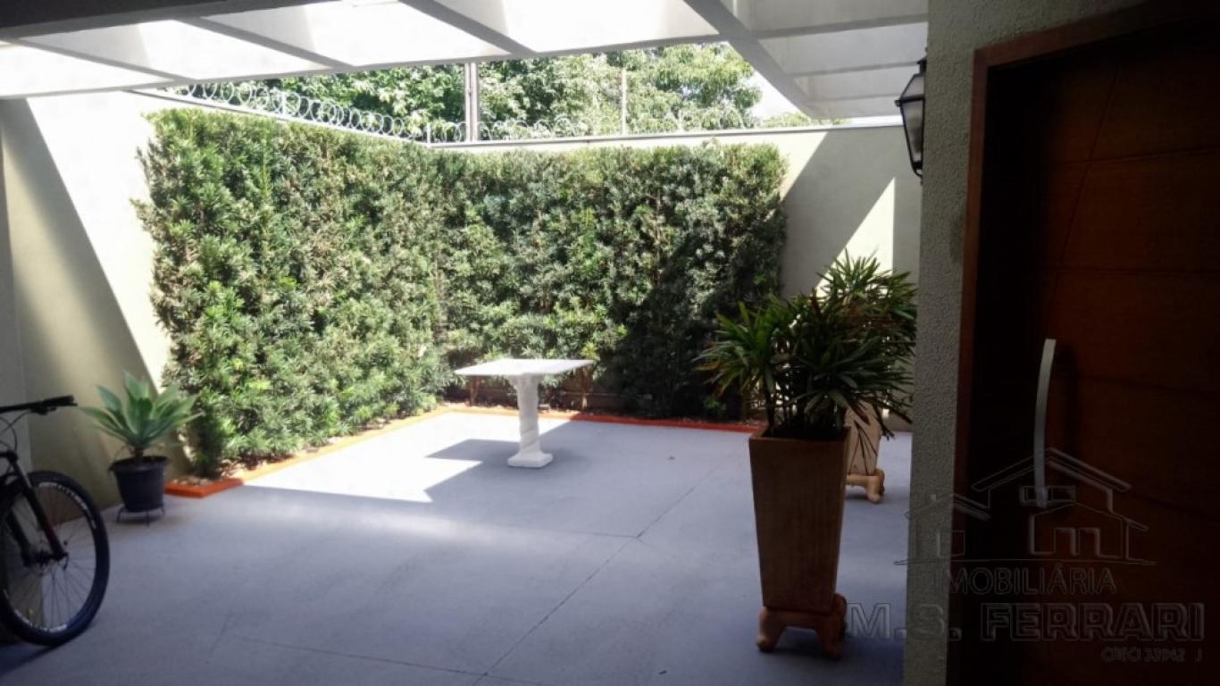 CASA NO Parque Universitário em Assis