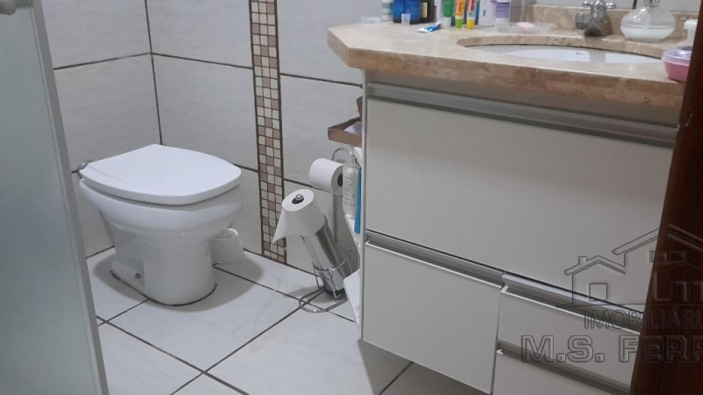 CASA NO Parque Universitário em Assis