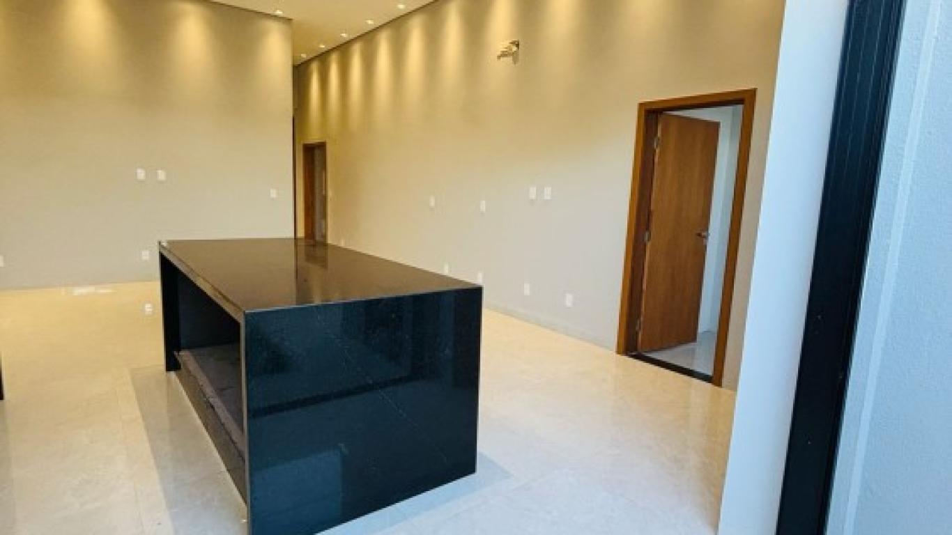 CASA NO RESIDENCIAL VILLAGE DAMHA em Assis
