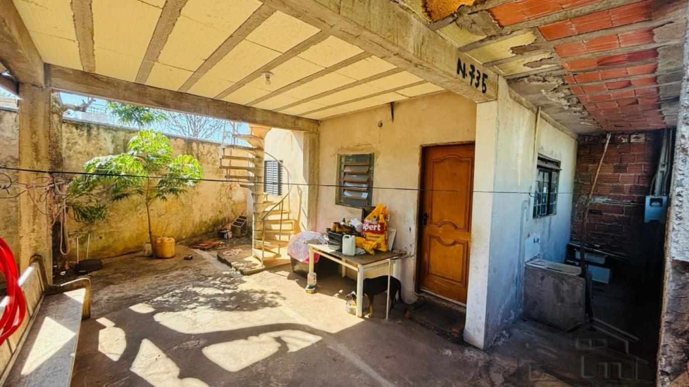 CASA NA Vila Nova Santana em Assis